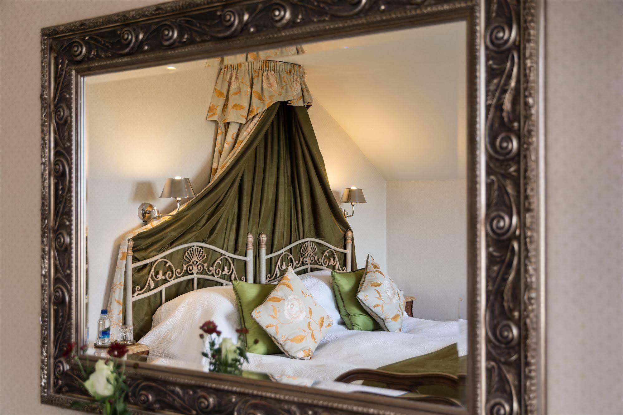バース Apsley House Bed & Breakfast エクステリア 写真