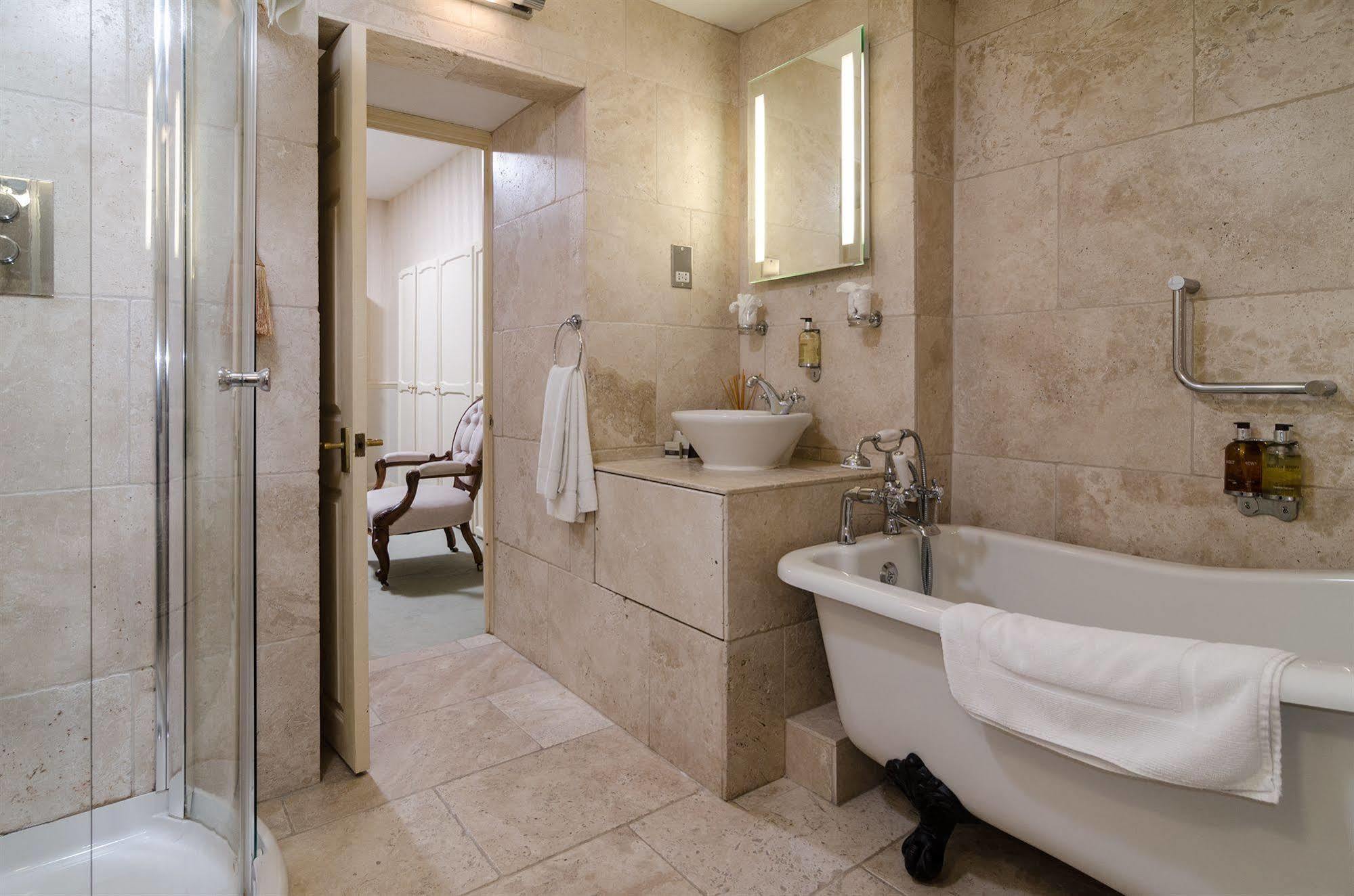 バース Apsley House Bed & Breakfast エクステリア 写真