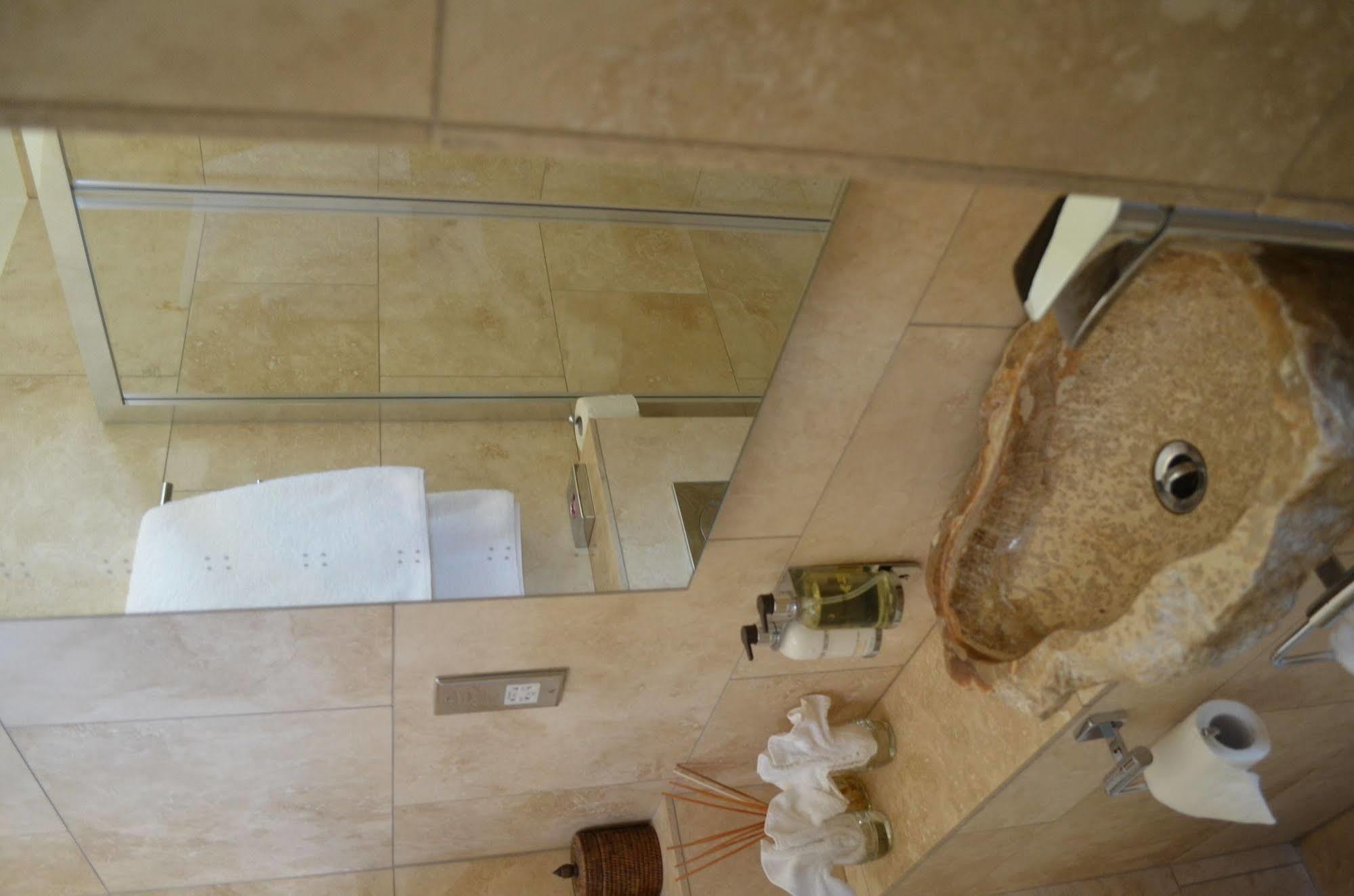 バース Apsley House Bed & Breakfast エクステリア 写真